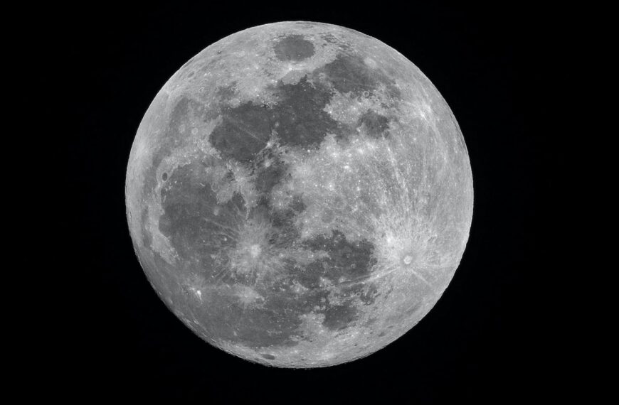 ¿Cómo sería vivir en la luna? Un monólogo con mucha chispa